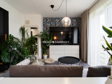 Zapraszam do poznania domu w Bronowicach, funkcjonalny, duży potencjał i możliwości, zabudowa szeregowa, mały ogódek    

 Dom 