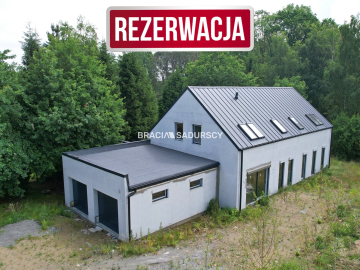 Dom jednorodzinny z basenem
