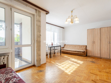 3 pok z osobną kuchnią, duży balkon-os.Piastów