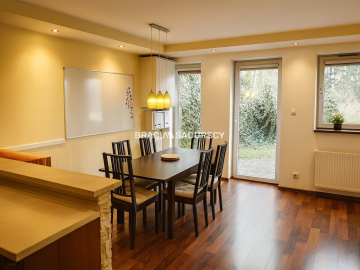 3-pokojowe mieszkanie z dwoma ogródkami !