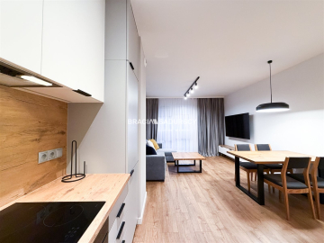 Apartament z klimatyzacją i 2 balkonami - od zaraz
