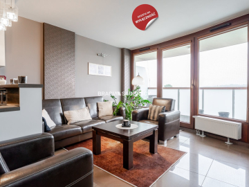 3 pok. oddzielne sypialnie, 2 balkony + duży salon