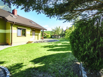 Piękny dom z widokiem na góry/ Burkatów / 20arów