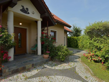 Klimatyczny dom wolnostojący, 5km do Wrocławia.