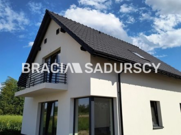 Domy 4 pokoje.  Rączna/Kaszów