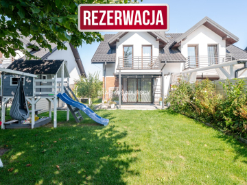 Wygodny dom z ogrodem w Skawinie.