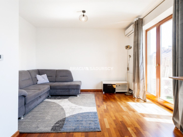 Zadbana Kawalerka z balkonem 