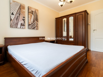 Grzegórzki-3 pok, oddzielna kuchnia