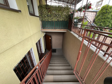 Lokal 75 m2 (wynajem) ul. Kołłątaja w Puławach.