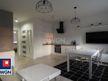 Polkowice, kamienica, 6 mieszkań, dwa lokale usługowe, sprzedam, 3 000 000 zł.  
  
Do sprzedaży dwie kamienice o przeznaczeniu