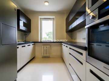 Grzegórzki-3 pok, oddzielna kuchnia