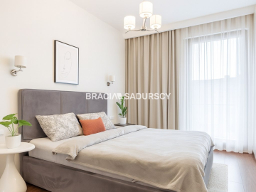 Wygodny elegancki apartament w centrum.