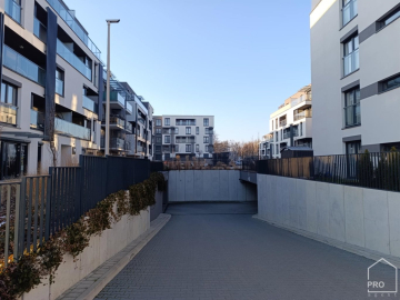Apartament z garażem podziemnym na os.Karolinki 