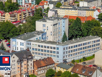 Elbląg, budynki biurowe, 9040 m2, sprzedam 4 400 000 zł, netto.  
  
Na sprzedaż kompleks budynków biurowo-technicznych z parki