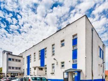 Włocławek, budynek biurowo-techniczny, 1765 m2, sprzedam, 1 190 000 zł.  
  
Przedmiotem sprzedaży jest prawo użytkowania wiecz