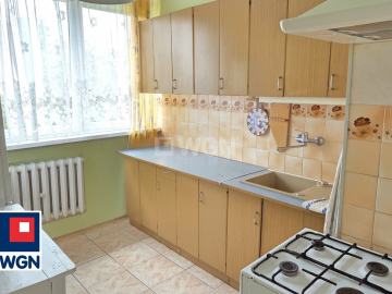 Lubin, mieszkanie, 4 piętro, 3 pokoje, 63,2 m2, sprzedam, 310 000 zł (do negocjacji).  
  
  
Na sprzedaż mieszkanie na IV pięt