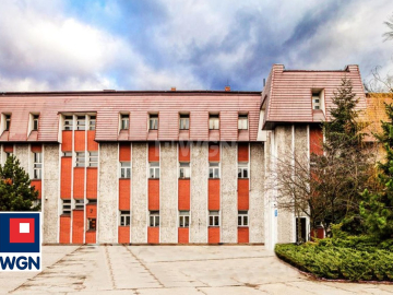 Jarocin, budynki biurowe, 2 866 m2, sprzedam, 1 870 000 PLN, netto. 
 
Działki i budynki pod mieszkania. 
 
Na nieruchomość skł