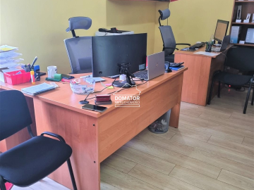 Lokal usługowy 86m w Centrum do wynajecia 