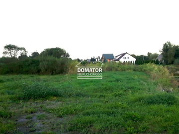 Do sprzedaży działka inwestycyjna położona w miejscowości Osówiec przy drodze powiatowej w kierunku miejscowości Szczutki . Ide