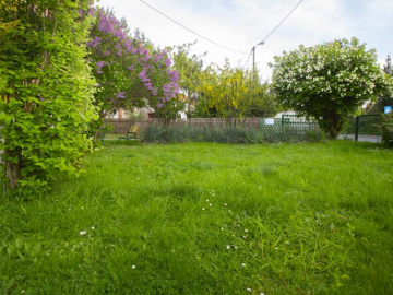 Pół bliźniaka z dużym ogrodem