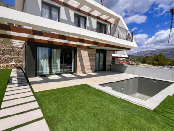 NOWY PROJEKT DOMÓW Z WIDOKIEM NA MORZE W POLOP