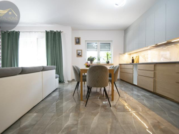 Dom szeregowy 115m2, garaż