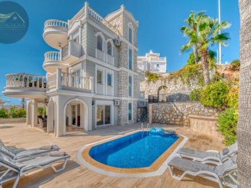 Luksusowa willa 300m od morza