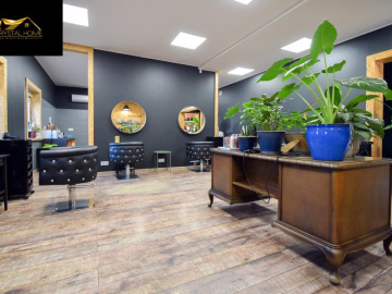 Budynek wolnostojący 184m2 z parkingkiem