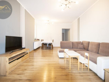 Mieszkanie 174m2 z balkonem 4 pokoje 2 łazienki