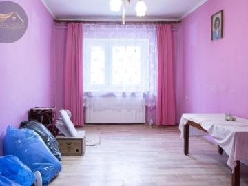 2 pokojowe mieszkanie do remontu z garażem