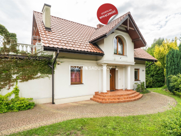 PRZESTRONNY, KLIMATYCZNY DOM NA WIDOKOWEJ DZIALCE 