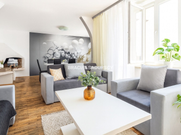 Dom w centrum Wieliczki, działka 15 ar