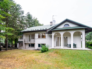 Dom z częścią usługową – Swoszowice, 11 arów