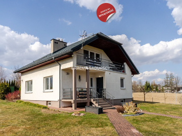 Gotowy do zamieszkania dom na cudownej działce 25a