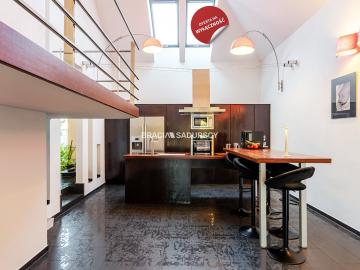 Dom Lusina, Mogilany