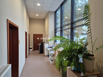 Bronowice, parter, 95 m2 biur + parking