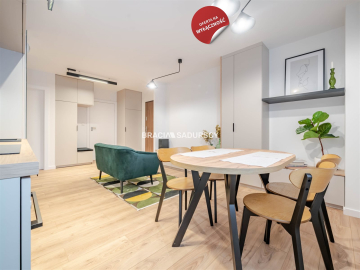 WYSOKI STANDARD, KAMERALNY BUDYNEK, 3-POKOJOWE