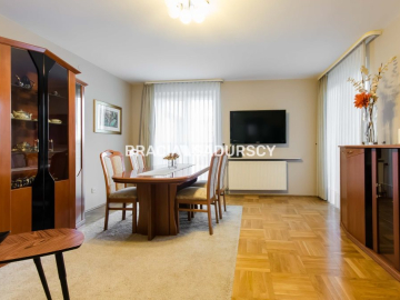 5-pok, widok na zieleń, do podziału, Stare Dębniki