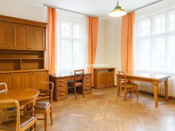 Klimatyczne mieszkanie 80m2 przy Wawelu 