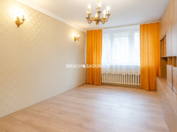 2-pokojowego mieszkania przy Alei Pokoju