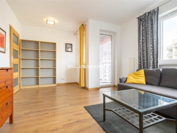 PRZESTRONNE, SŁONECZNE 2-POKOJOWE Z BALKONEM