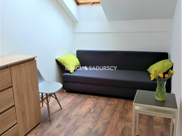 Wygodne mieszkanie z szybkim dojazdem do centrum!