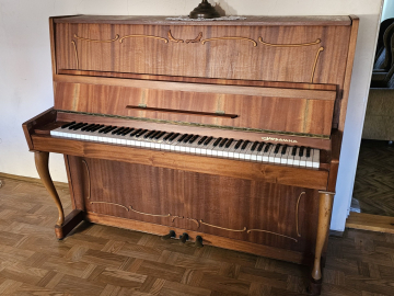 Pianino marki Україна Ukraina