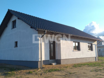 Jakubowo Lubińskie, dom, 4 pokoje, 110 m2 + 40 m2 poddasza użytkowego, działka 12 ar, sprzedam, cena 499 000 zł.  
  
Na sprzed