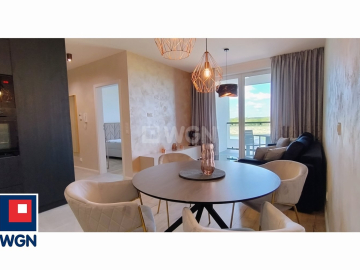 Polkowice, 2 pokoje, 1 piętro, balkon, wynajmę, 42 m2, 2800 zł miesięcznie.  
  
Dostępne: do uzgodnienia.  
Najem okazjonalny.