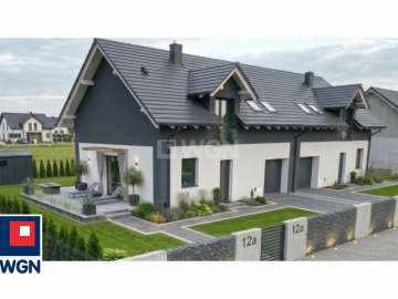 Na sprzedaż nowoczesny dom w zabudowie bliźniaczej o powierzchni 130 m2, położony na działce o powierzchni 3,5 ar. Nieruchomość