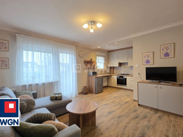 Zielona Góra, kawalerka, wynajmę, 33 m2, 2200 zł miesięcznie.  
  
Mieszkanie dostępne od zaraz.  
  
Do wynajęcia kawalerka zl