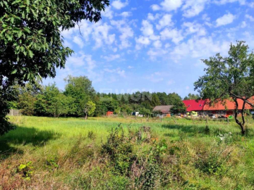 Jodłów, blisko jeziora, działka budowlana, 750 m2, cena 165 000 zł, sprzedam.  
  
Malowniczo położona działka budowlana w Jodł