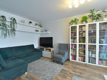 2 pokoje z garderobą, klimatyzacja, budynek 2005 r.