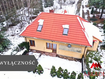 Arkadia Nieruchomości oferuje na sprzedaż Dom 
z potencjałem położony na przepięknej działce 
w miejscowości Adaminowo  
 
 
Je